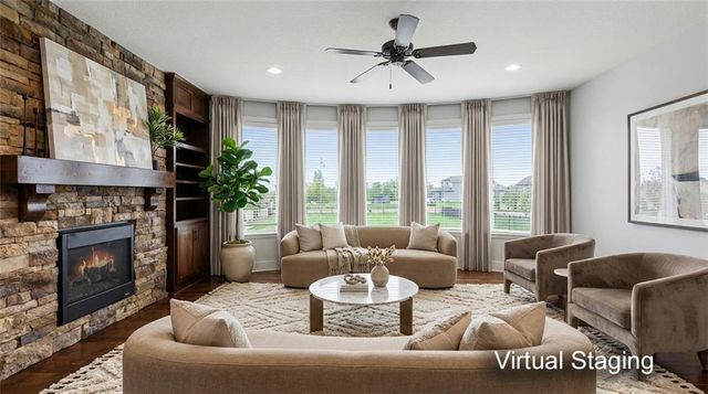 12706 S Laci Circle, Lee's Summit, MO 64086