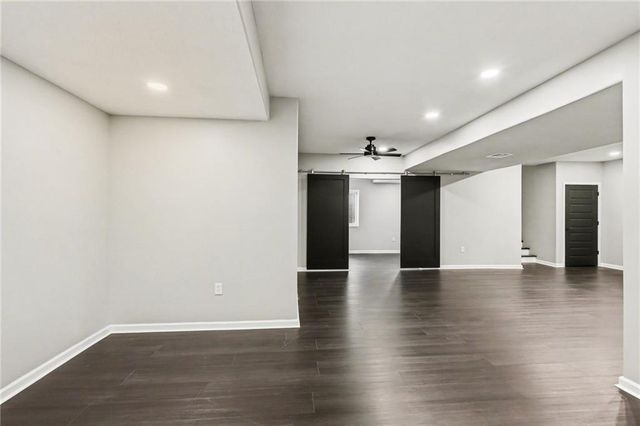 12706 S Laci Circle, Lee's Summit, MO 64086