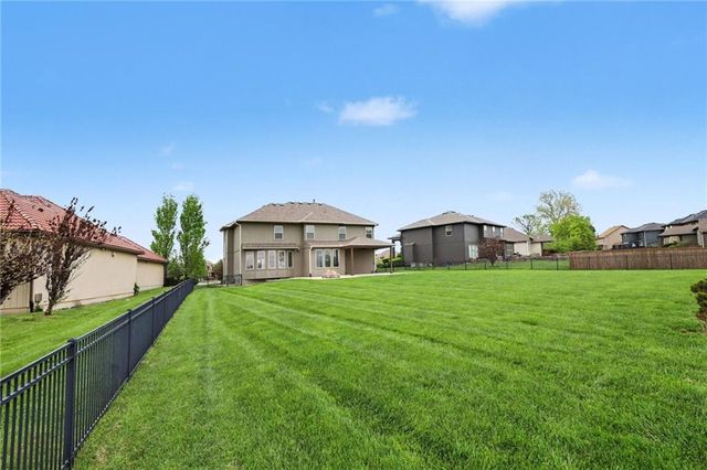 12706 S Laci Circle, Lee's Summit, MO 64086