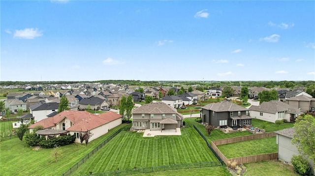 12706 S Laci Circle, Lee's Summit, MO 64086