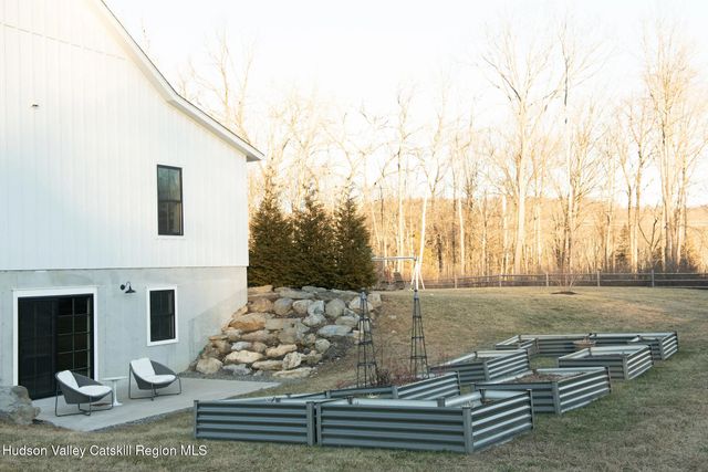 11 Crimson Hill, Rhinebeck, NY 12572