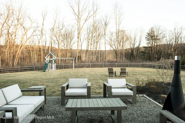 11 Crimson Hill, Rhinebeck, NY 12572