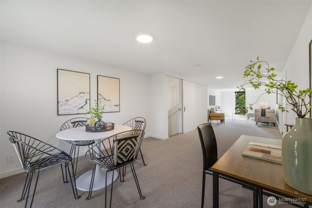 6015 53rd Avenue NE, Seattle, WA 98115
