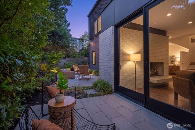 6015 53rd Avenue NE, Seattle, WA 98115