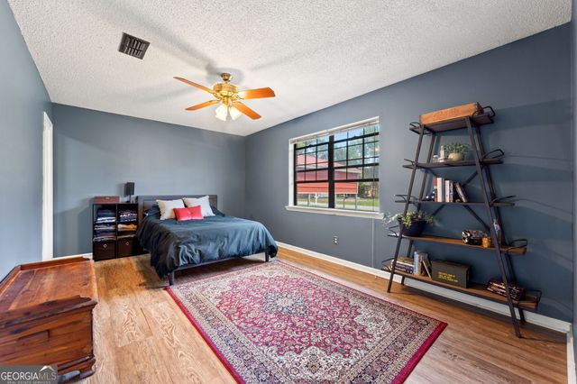 129 W Peach Avenue, Kingsland, GA 31548