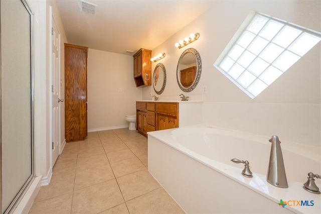 404 Wrought Iron Drive, Harker Heights, TX 76548