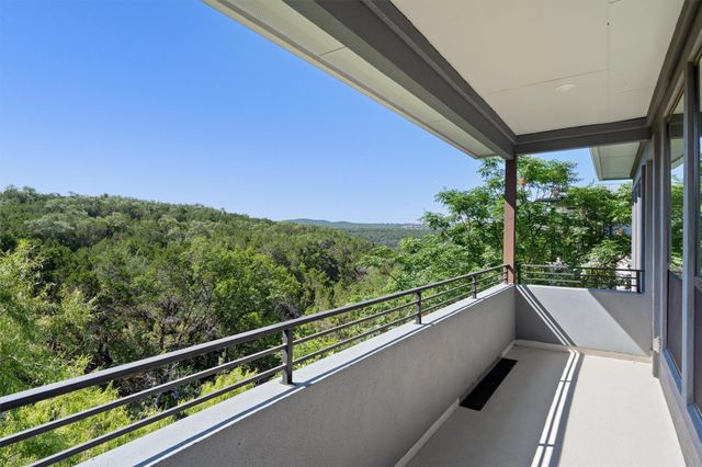 1002 Barrie DR, Austin, TX 78734