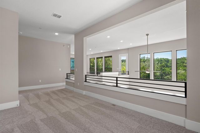 1002 Barrie DR, Austin, TX 78734