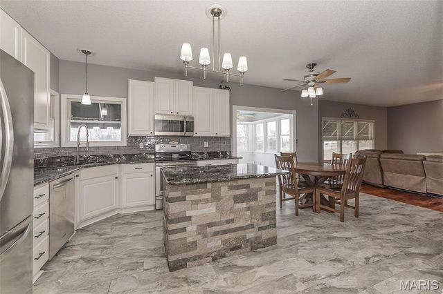 12 McCluer Court, O'fallon, MO 63368