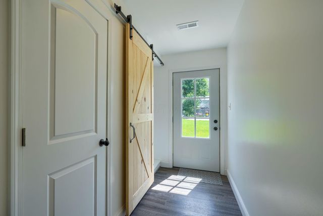 424 N Walnut Street, Logan, OH 43138