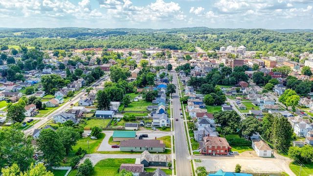 424 N Walnut Street, Logan, OH 43138