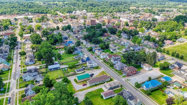 424 N Walnut Street, Logan, OH 43138