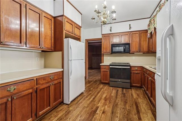 1441 Beaumont NW Drive, Kennesaw, GA 30152