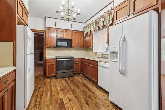 1441 Beaumont NW Drive, Kennesaw, GA 30152