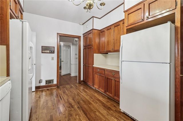 1441 Beaumont NW Drive, Kennesaw, GA 30152