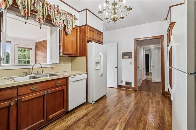 1441 Beaumont NW Drive, Kennesaw, GA 30152