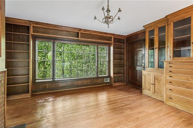 1441 Beaumont NW Drive, Kennesaw, GA 30152