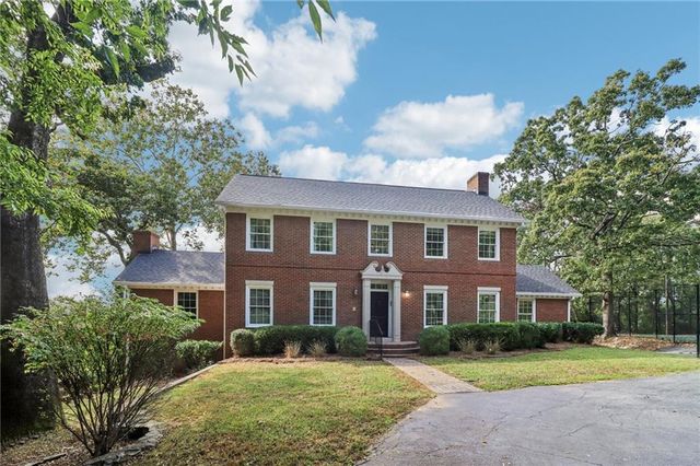 1441 Beaumont NW Drive, Kennesaw, GA 30152