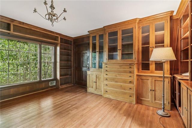 1441 Beaumont NW Drive, Kennesaw, GA 30152