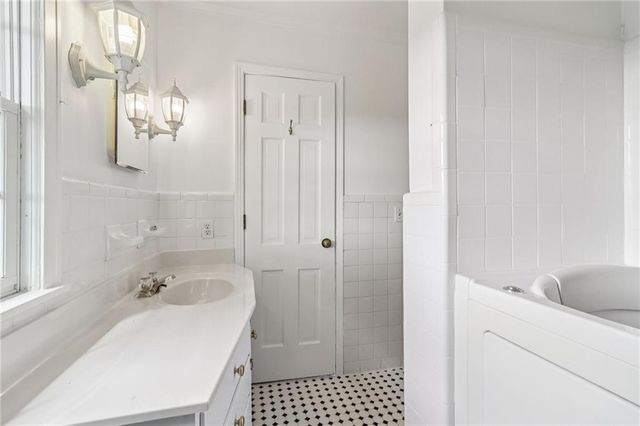 1441 Beaumont NW Drive, Kennesaw, GA 30152