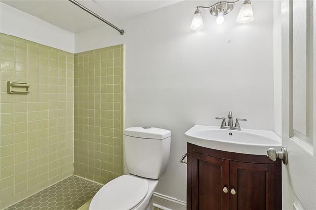 1441 Beaumont NW Drive, Kennesaw, GA 30152