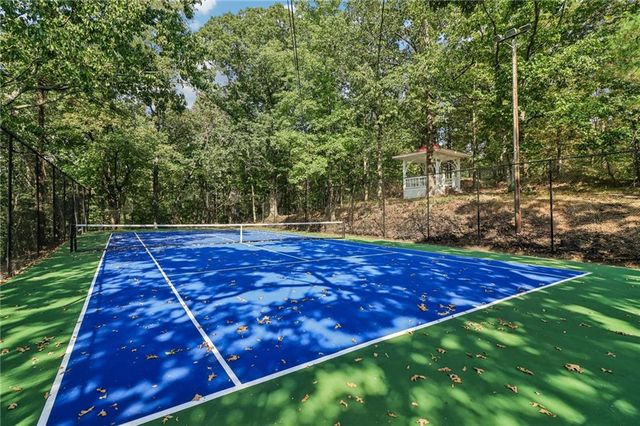 1441 Beaumont NW Drive, Kennesaw, GA 30152