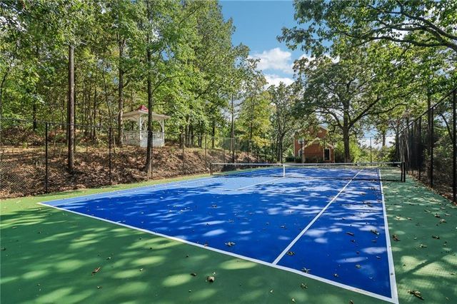 1441 Beaumont NW Drive, Kennesaw, GA 30152