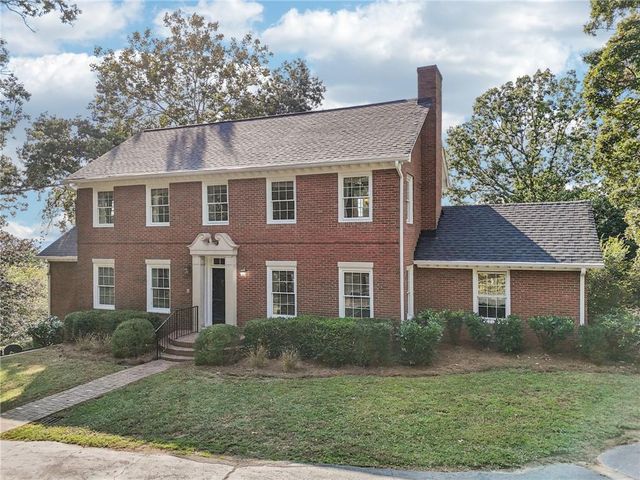 1441 Beaumont NW Drive, Kennesaw, GA 30152