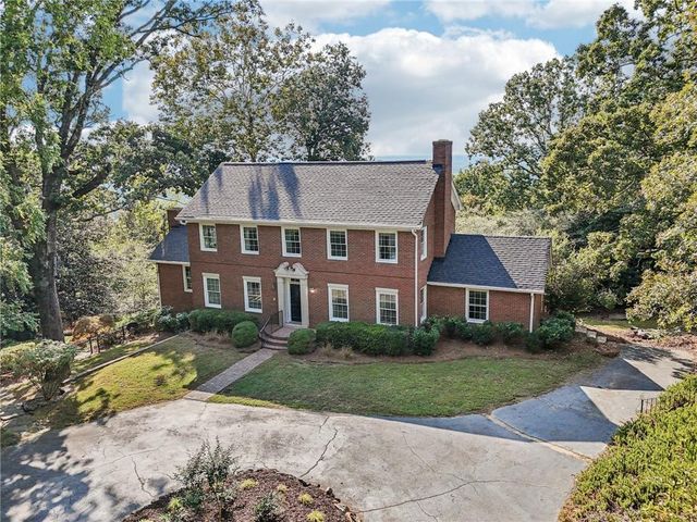 1441 Beaumont NW Drive, Kennesaw, GA 30152