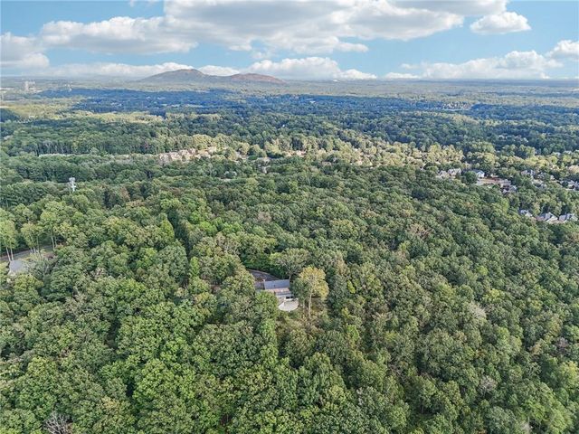 1441 Beaumont NW Drive, Kennesaw, GA 30152