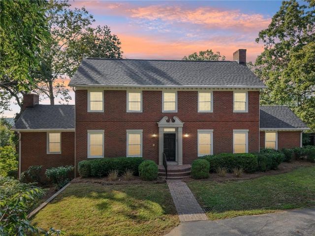 1441 Beaumont NW Drive, Kennesaw, GA 30152