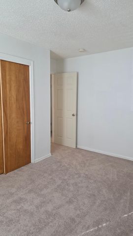 2806 Emerson Avenue N, Minneapolis, MN 55411