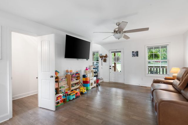 1728 Beaverdale Road NE, Dalton, GA 30721