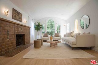 935 Venezia Avenue, Venice, CA 90291
