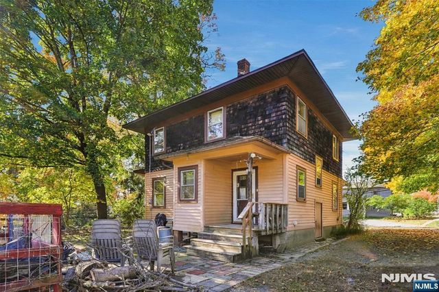 29 Valhalla Road, Montville Township, NJ 07045