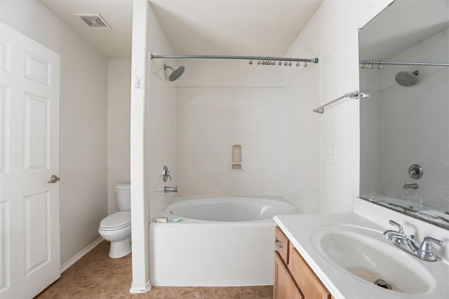 9815 Wedgeford Court, Houston, TX 77044