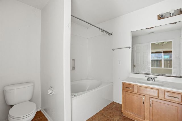 9815 Wedgeford Court, Houston, TX 77044