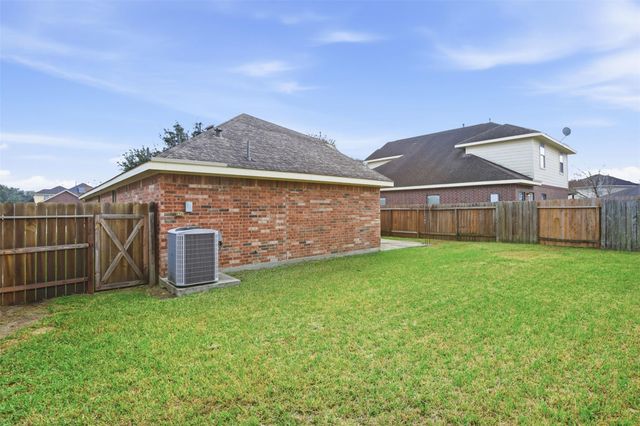 9815 Wedgeford Court, Houston, TX 77044