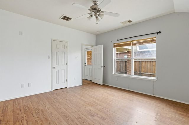 9815 Wedgeford Court, Houston, TX 77044