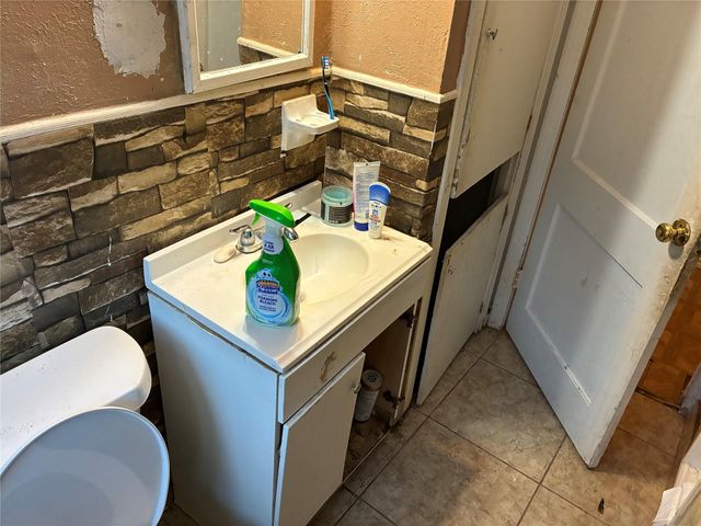 5404 Starling Street, Houston, TX 77017