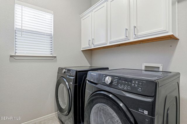 7120 FALLING LEAF Circle, El Paso, TX 79934