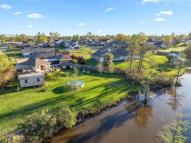 404 E Krause Street, Westlake, LA 70669