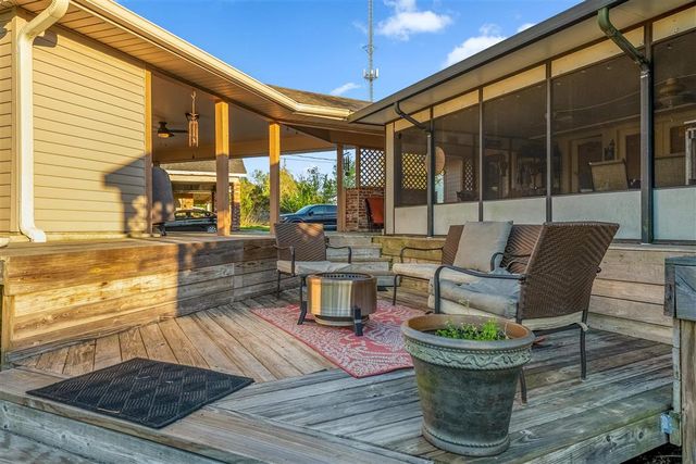 404 E Krause Street, Westlake, LA 70669