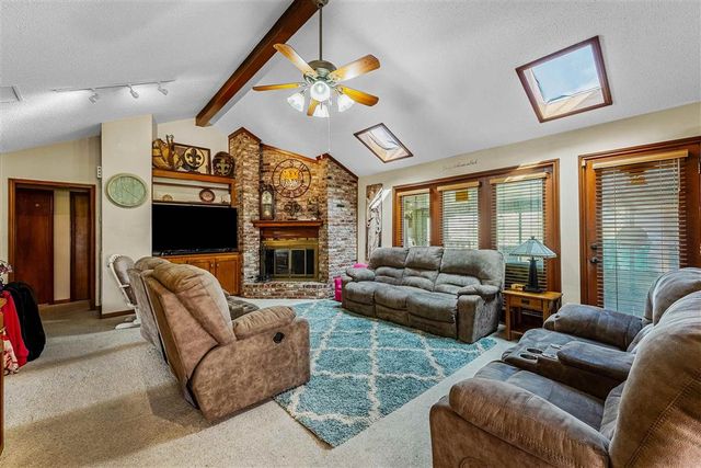 404 E Krause Street, Westlake, LA 70669