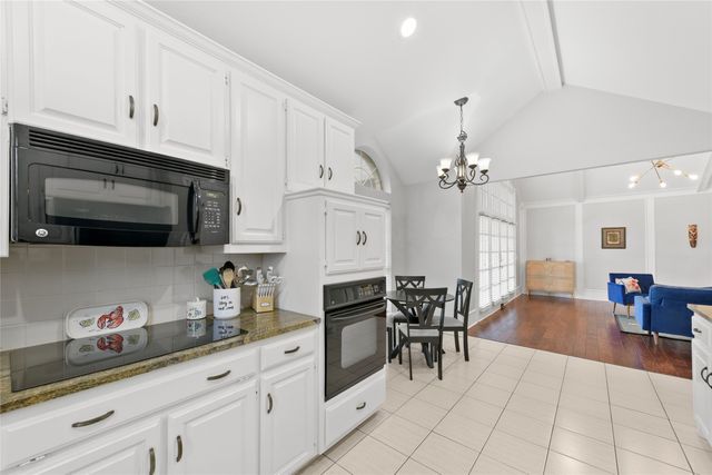 1010 Westgate Drive, Farmersville, TX 75442