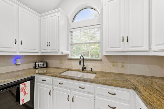1010 Westgate Drive, Farmersville, TX 75442