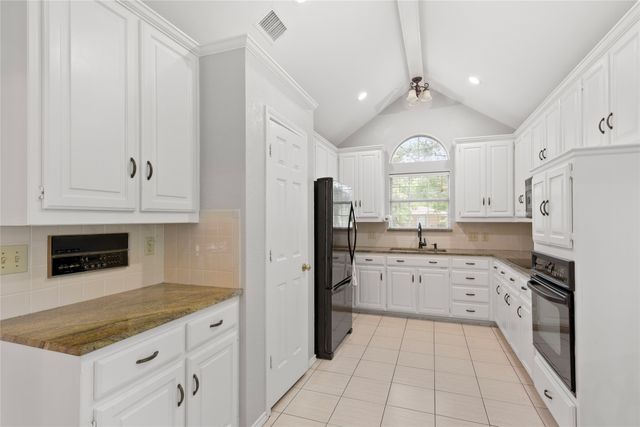 1010 Westgate Drive, Farmersville, TX 75442