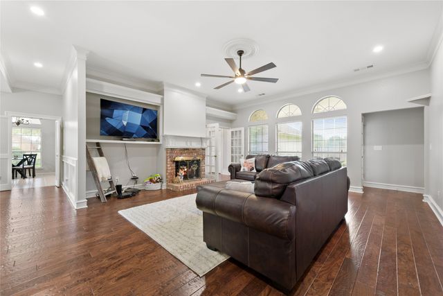 1010 Westgate Drive, Farmersville, TX 75442