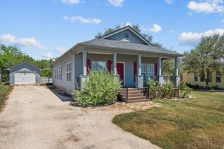 289 Heatherwood DR, Driftwood, TX 78619
