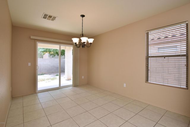 8843 E Pampa Avenue, Mesa, AZ 85212